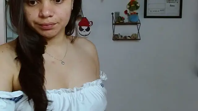 Snapshot of Nikkykora15 chatting on October 31, 2025, 6:53 pm Nikkykora15 online show from October 31, 2025, 6:53 pm