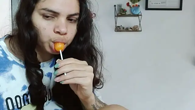 Snapshot of Nikkykora15 chatting on November 2, 2025, 7:49 pm Nikkykora15 online show from November 2, 2025, 7:49 pm