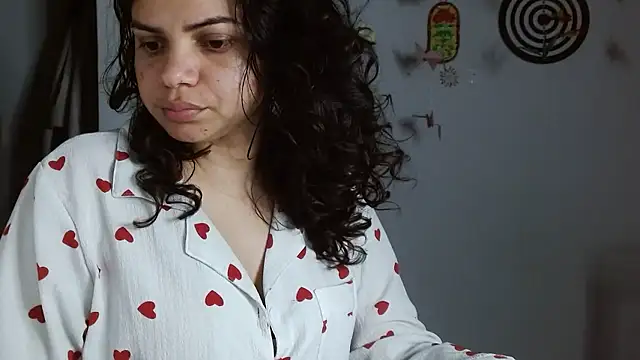 Snapshot of Nikkykora15 chatting on January 10, 2026, 1:51 am Nikkykora15 online show from January 10, 2026, 1:51 am