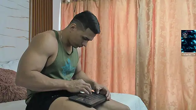 Snapshot of ChoreyTaiylor chatting on November 25, 2025, 2:39 pm ChoreyTaiylor online show from November 25, 2025, 2:39 pm