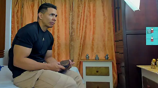 Snapshot of ChoreyTaiylor chatting on December 4, 2025, 1:42 pm ChoreyTaiylor online show from December 4, 2025, 1:42 pm