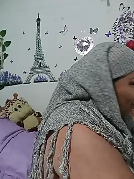 Alyona21 online show from June 26, 2026, 2:05 am