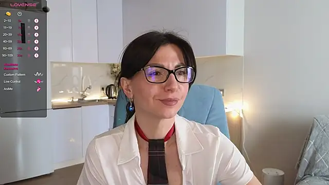Mary love16 online show from May 15, 2026, 8:21 am
