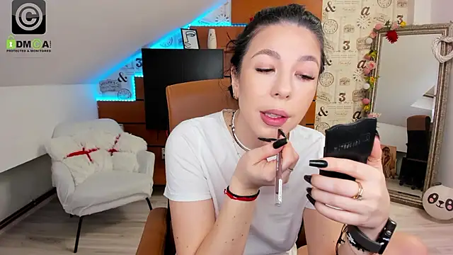 EmillyTaylor online show from February 12, 2026, 4:51 am