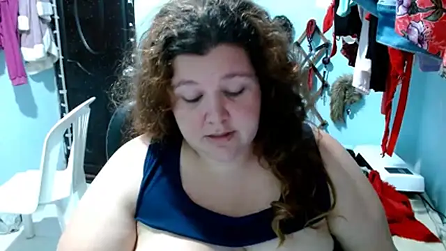 Snapshot of squirt322bbw chatting on December 3, 2025, 6:17 pm squirt322bbw online show from December 3, 2025, 6:17 pm