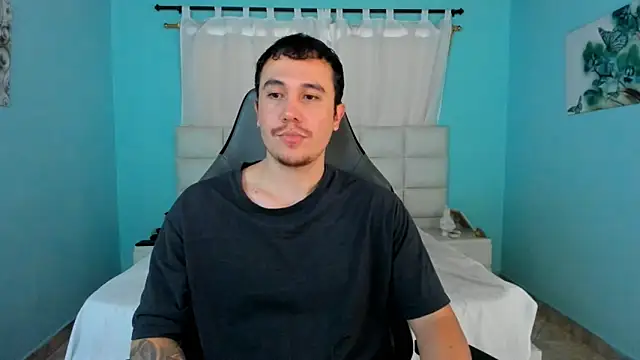 juan  jimenez online show from April 10, 2026, 8:24 pm