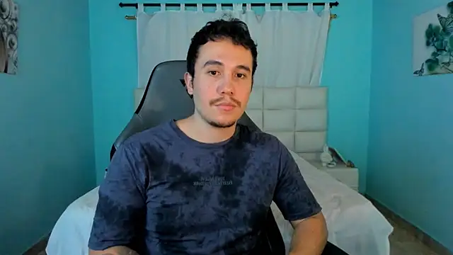 juan  jimenez online show from April 17, 2026, 10:35 pm