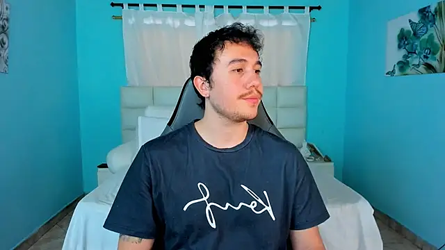 Snapshot of juan__jimenez chatting on June 4, 2026, 5:52 pm juan jimenez online show from June 4, 2026, 5:52 pm