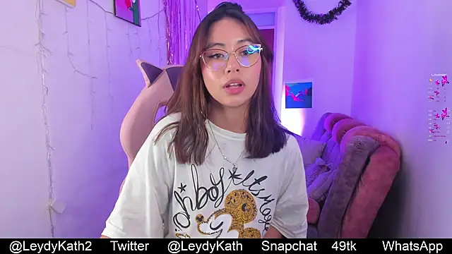 Nasha abby online show from December 6, 2024, 6:28 pm