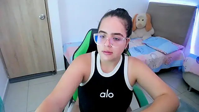 Snapshot of _alicia_z chatting on February 26, 2025, 9:58 pm alicia z online show from February 26, 2025, 9:58 pm