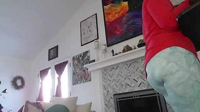 AuroraWillows online show from March 10, 2025, 7:40 pm