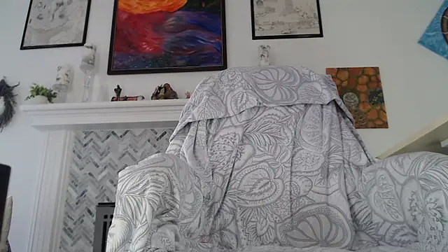 AuroraWillows online show from January 9, 2026, 3:59 pm