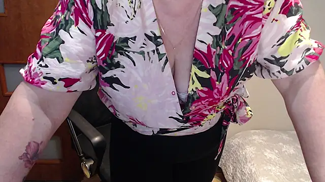 JoannaAndNeighbour online show from February 3, 2025, 11:42 am