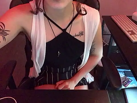 YumieCp online show from October 10, 2025, 12:42 am