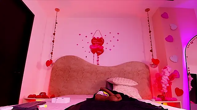 Snapshot of zzoe_ chatting on February 3, 2026, 3:15 am zzoe online show from February 3, 2026, 3:15 am