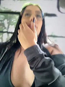   IRIS   online show from October 8, 2025, 3:31 pm