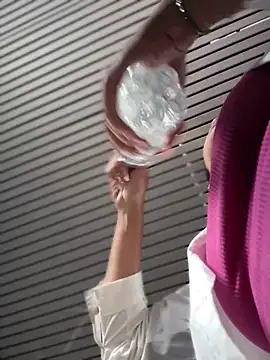   IRIS   online show from April 29, 2026, 5:30 pm