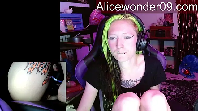 Snapshot of alicewonder09 chatting on March 20, 2026, 3:33 am alicewonder09 online show from March 20, 2026, 3:33 am