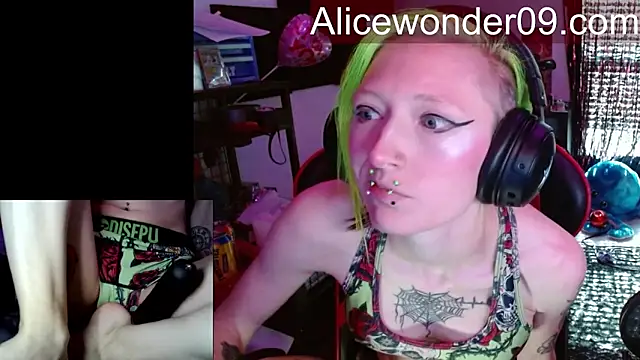 Snapshot of alicewonder09 chatting on March 24, 2026, 4:12 pm alicewonder09 online show from March 24, 2026, 4:12 pm