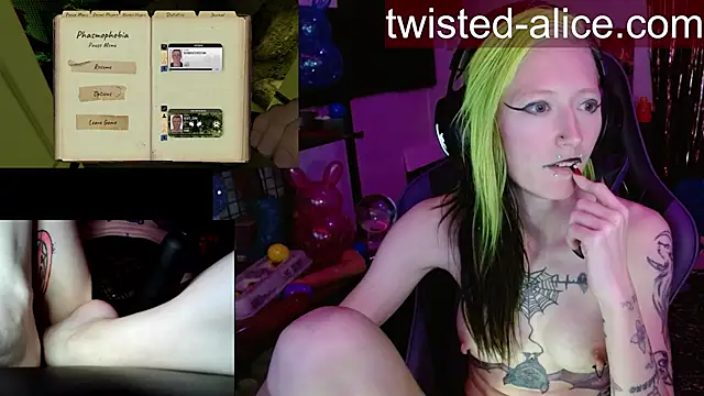 Snapshot of alicewonder09 chatting on April 1, 2026, 9:32 am alicewonder09 online show from April 1, 2026, 9:32 am