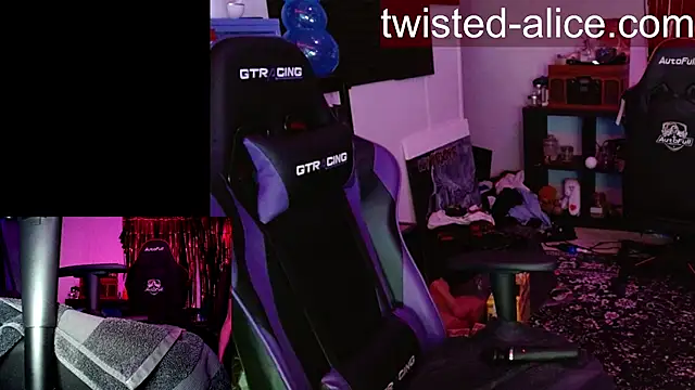 Snapshot of alicewonder09 chatting on April 10, 2026, 3:34 am alicewonder09 online show from April 10, 2026, 3:34 am