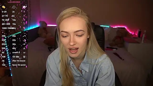 AmandaFiree online show from November 26, 2025, 7:09 am