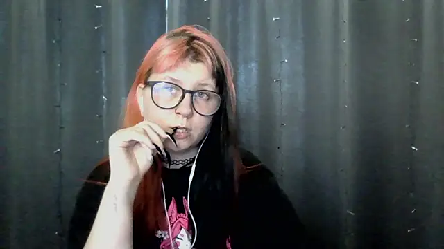 t0riayun0 online show from February 13, 2026, 9:05 am