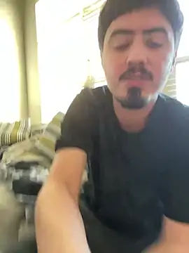 Snapshot of Bbyboyivan chatting on January 12, 2025, 10:33 pm Bbyboyivan online show from January 12, 2025, 10:33 pm