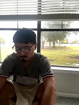 Bbyboyivan online show from November 30, 2025, 7:18 pm