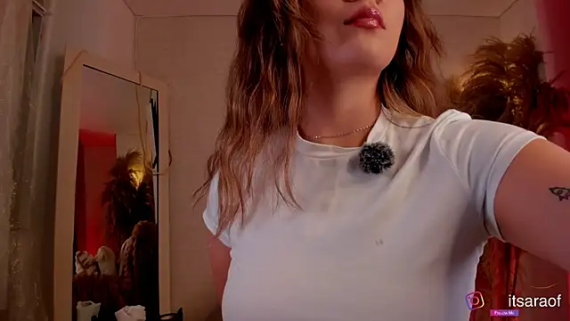 sara cruz011 online show from November 22, 2025, 10:42 pm