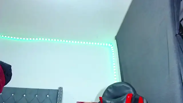 Snapshot of party_aass chatting on February 17, 2025, 8:36 pm party aass online show from February 17, 2025, 8:36 pm