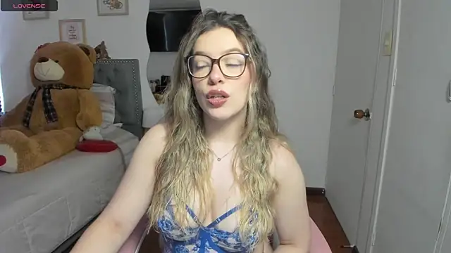 Snapshot of samysweet_8 chatting on May 13, 2026, 1:08 pm samysweet 8 online show from May 13, 2026, 1:08 pm