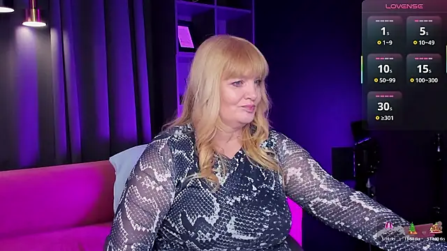 Snapshot of NicoleKind chatting on February 7, 2026, 5:22 am NicoleKind online show from February 7, 2026, 5:22 am