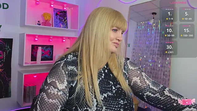 Snapshot of NicoleKind chatting on February 10, 2026, 5:22 am NicoleKind online show from February 10, 2026, 5:22 am