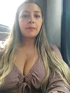 alana 69 online show from February 4, 2026, 7:09 pm