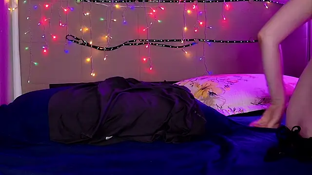 AnnJey online show from February 6, 2025, 10:21 pm