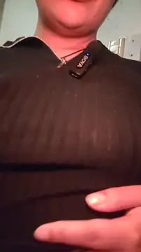 ZaraHoney online show from November 7, 2025, 7:52 am