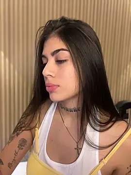 Sarasanders 4 online show from November 2, 2025, 4:59 am