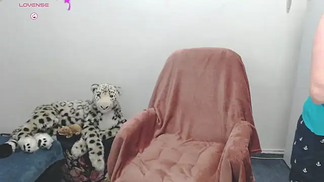 Ammillia online show from January 21, 2025, 1:11 pm