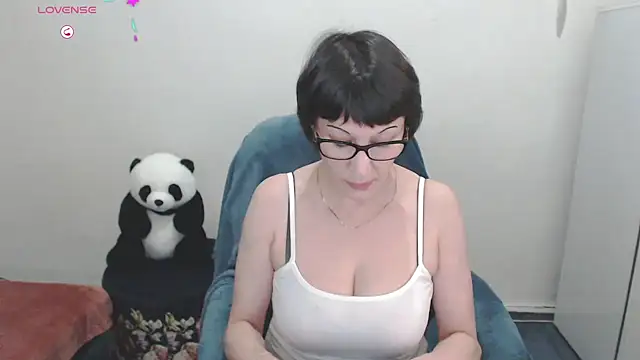 Ammillia online show from February 23, 2025, 9:26 pm