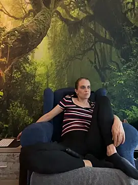 LadyChantale online show from March 13, 2025, 9:37 pm