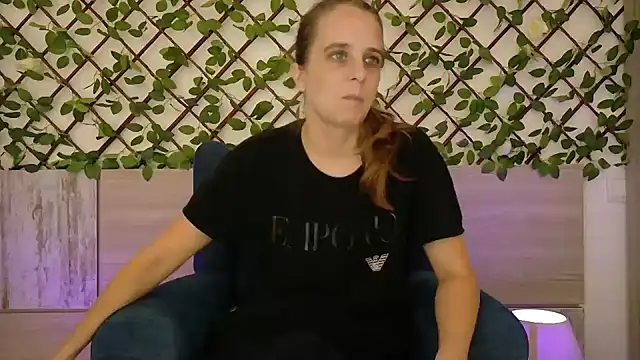 LadyChantale online show from October 23, 2025, 8:24 am