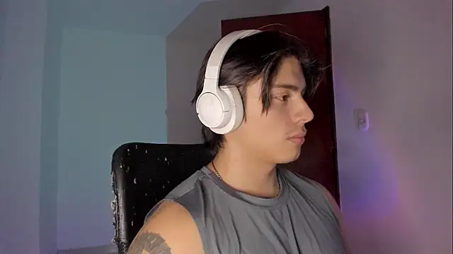 Giordano Russo online show from December 4, 2025, 11:13 pm