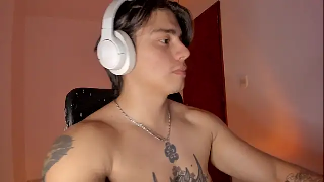 Giordano Russo online show from December 20, 2025, 8:27 pm