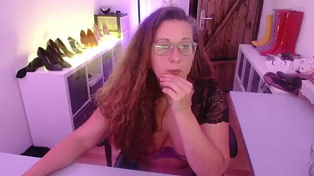 Snapshot of GeilesLuder75 chatting on December 1, 2025, 6:07 am GeilesLuder75 online show from December 1, 2025, 6:07 am