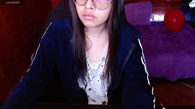 MidoriQuiinn online show from April 22, 2026, 3:57 pm