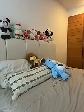 oriana zoeee online show from February 25, 2026, 11:36 pm