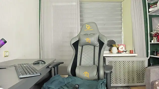 -Aariella- online show from February 14, 2026, 9:11 pm