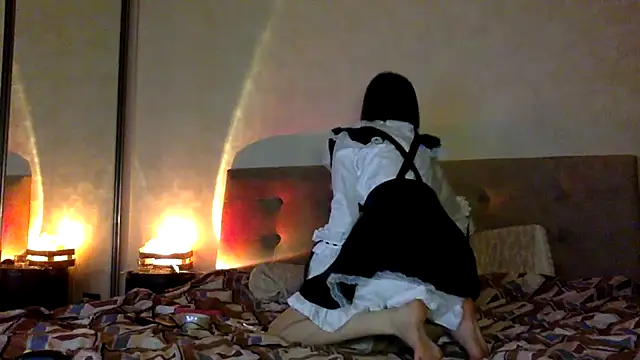 -Yummybabes- online show from April 8, 2026, 7:25 pm