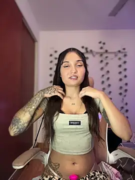 LunaXuan online show from April 30, 2026, 3:57 am